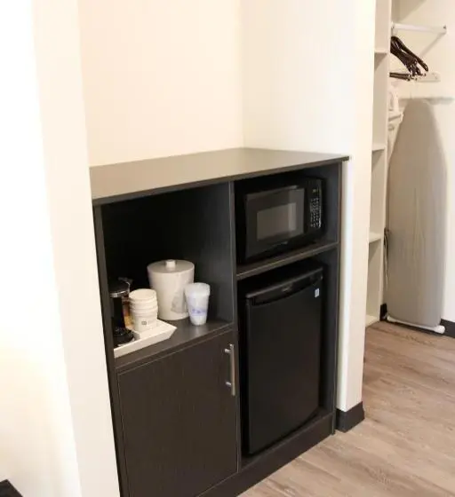 キングサイズベッドのスタンダードルーム, Best Western Plus Winkler
