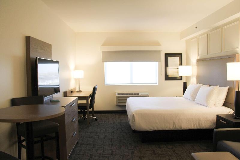 キングサイズベッドのスタンダードルーム, Best Western Plus Winkler