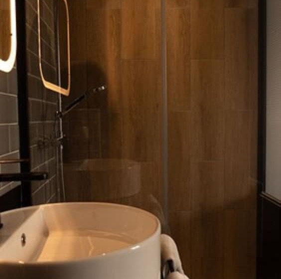 スタンダードルーム, Zadig