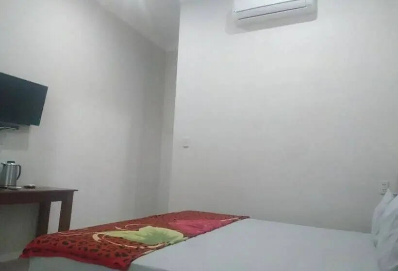 Deluxe-huone, Sriwijaya Hotel Siantar