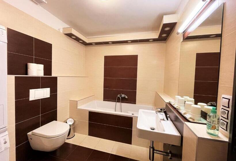 带1个卧室的公寓, Výšinka 719