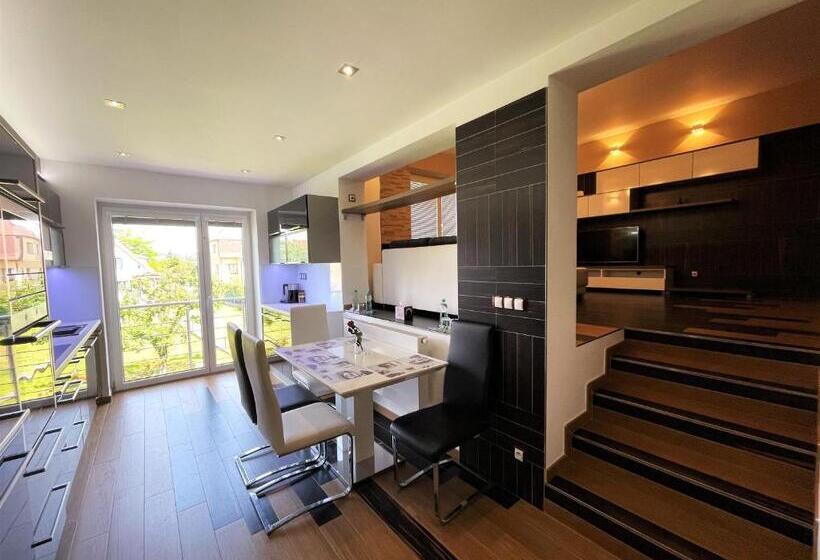 带1个卧室的公寓, Výšinka 719