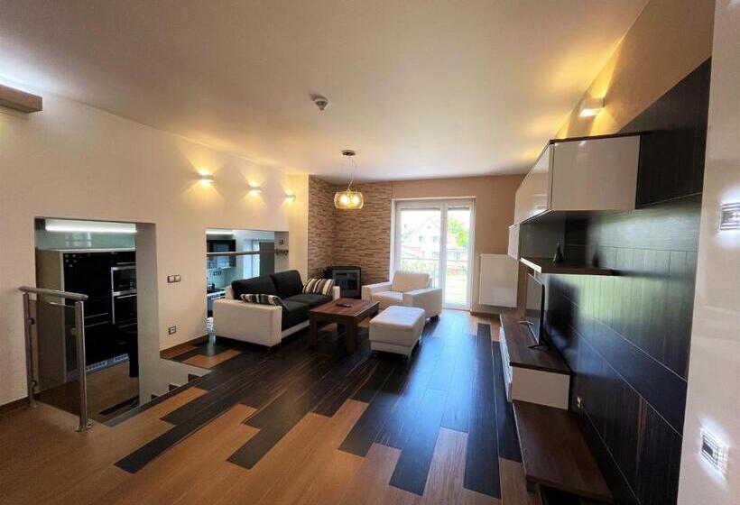 带1个卧室的公寓, Výšinka 719