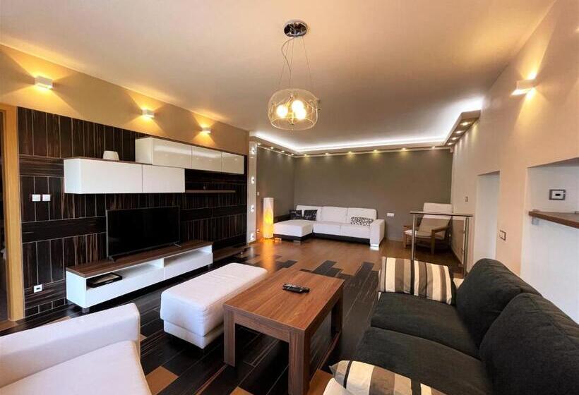 带1个卧室的公寓, Výšinka 719