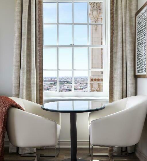 キングサイズベッドのスタンダードルーム, The Plaza Hotel Pioneer Park