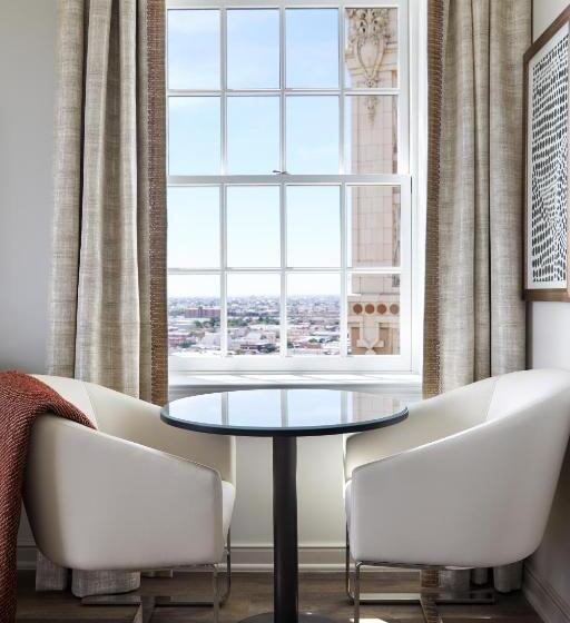 身障者適用キングサイズベッドルーム, The Plaza Hotel Pioneer Park