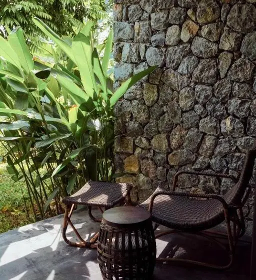 اتاق اجرایی, Aravinda Resort Ninh Binh