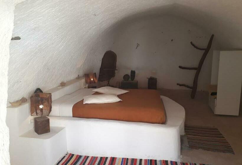 غرفة قياسية, Au Trait D Union Tijma Matmata