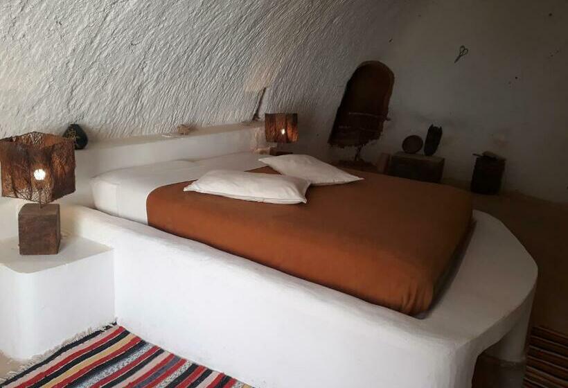 غرفة قياسية, Au Trait D Union Tijma Matmata