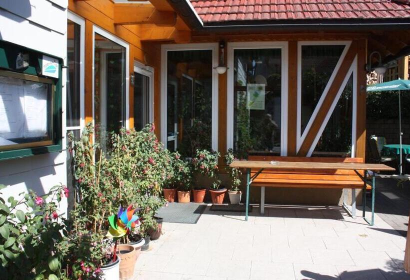 غرفة قياسية مزوَّدة بشُرفة, Cafe & Pension Carmen