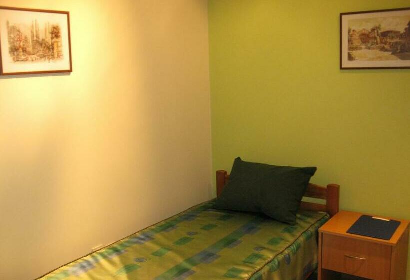 חדר סטנדרט חדר אמבטיה משותף, Hostel Oasis