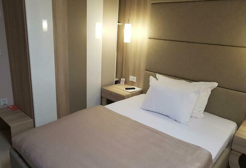 اتاق استاندارد یک نفره, Crystal Light