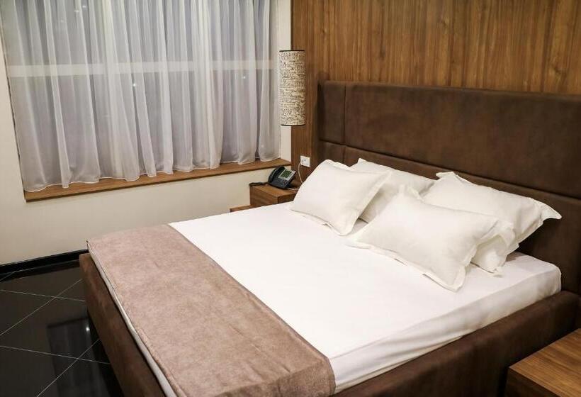 اتاق لوکس, Crystal Light