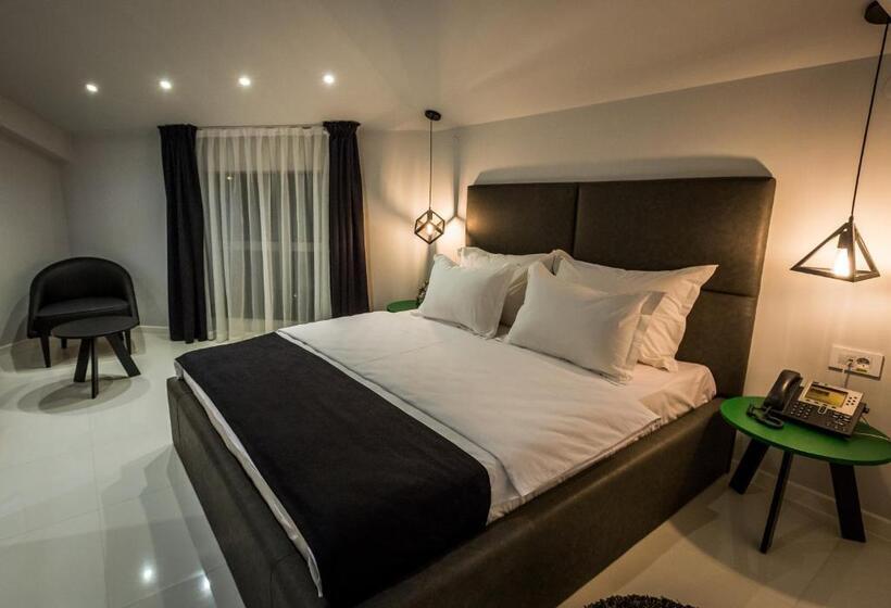 اتاق لوکس, Crystal Light