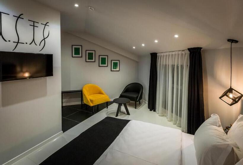 اتاق لوکس, Crystal Light