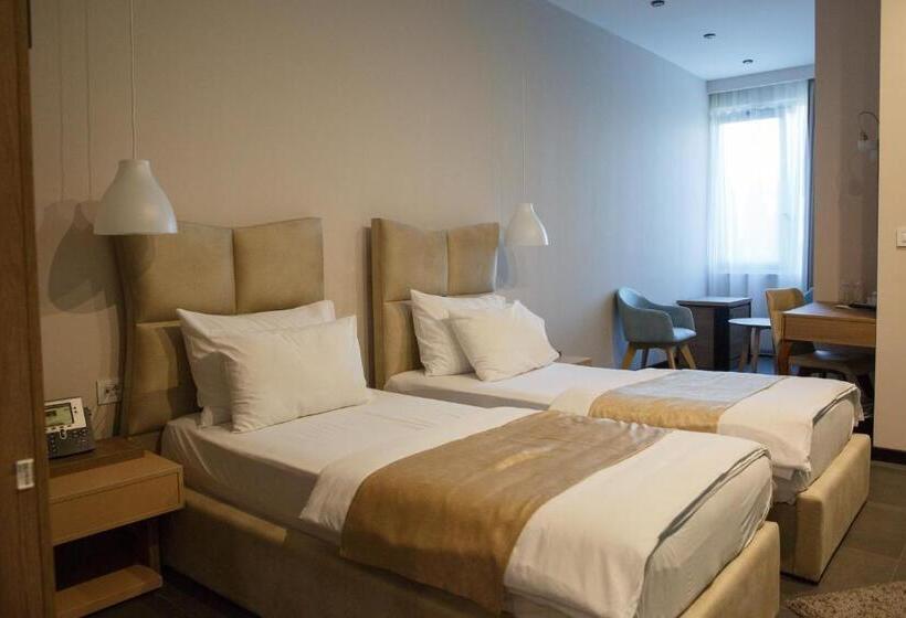 اتاق سوپریور, Crystal Light