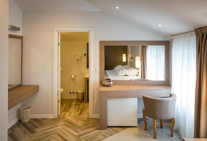 اتاق لوکس, Crystal Light