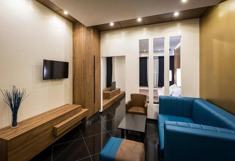 آپارتمان 1 خوابه, Crystal Light