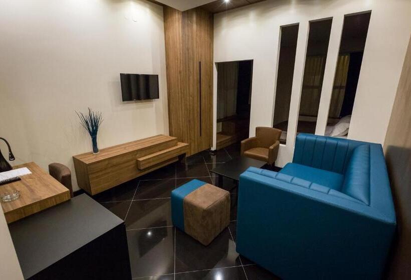 آپارتمان 1 خوابه, Crystal Light