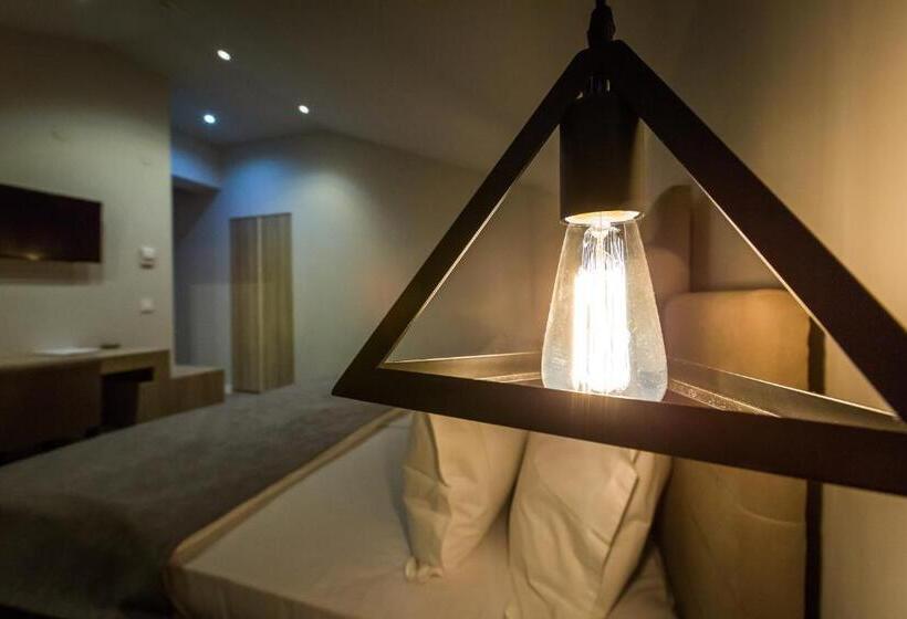 اتاق لوکس, Crystal Light