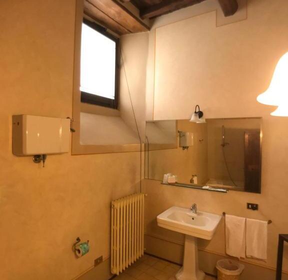 اتاق اکونومی, Camere Della Vecchia Posta