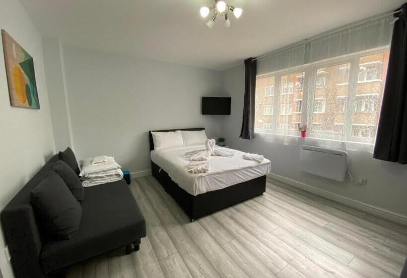 Студия Стандарт, Comfortable Cosy Budget Studios In City Center