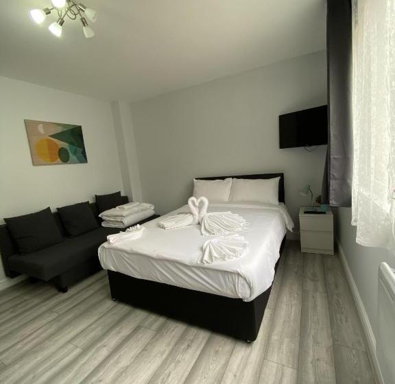 Студия Стандарт, Comfortable Cosy Budget Studios In City Center