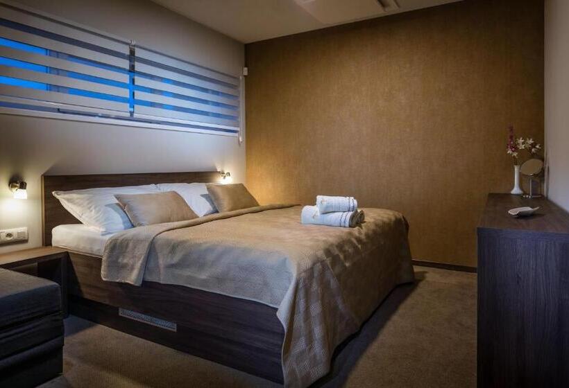 침실 1개 아파트, Apartmánový Dom Kriváň