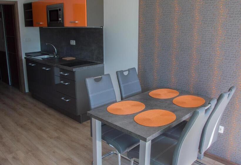 침실 1개 아파트, Apartmánový Dom Kriváň