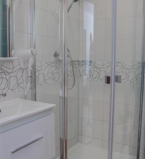 استودیوی استاندارد, Apartmánový Dom Kriváň
