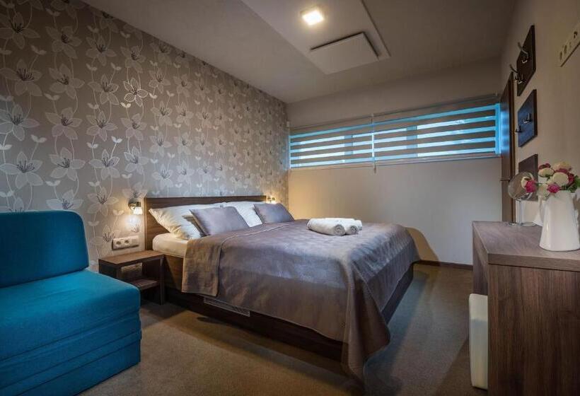 آپارتمان 1 خوابه, Apartmánový Dom Kriváň
