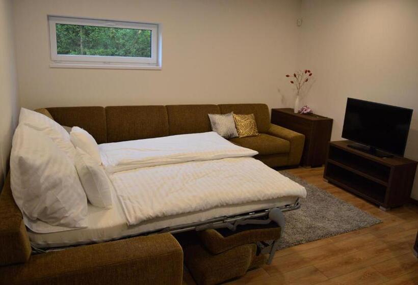 침실 1개 아파트, Apartmánový Dom Kriváň