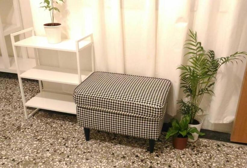 اتاق استاندارد سه تخته با سرویس بهداشتی مشترک, I老宅