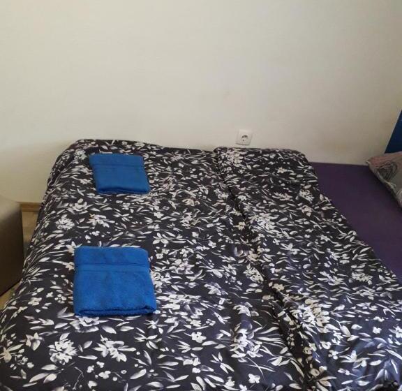 اتاق استاندارد, Hostel Topić