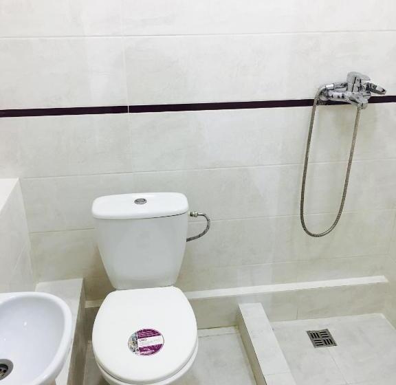 اتاق استاندارد, Hostel Train Station