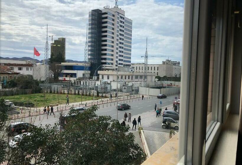 Üç Kişilik Standart Oda, In Center