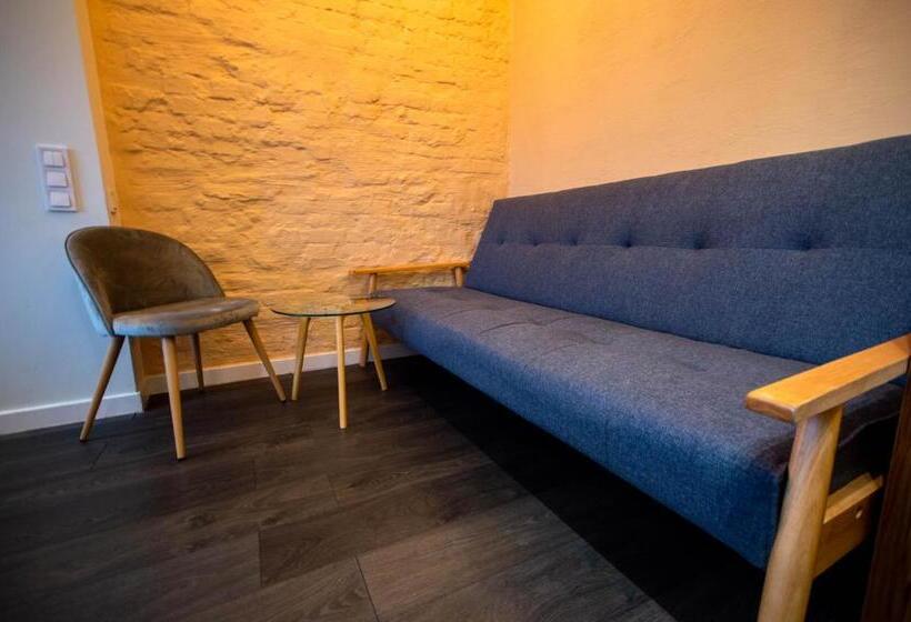 Standard Neljän Hengen Huone, Kyiv Panorama Apartments Near Gulliver