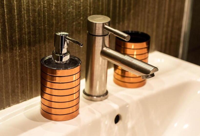 Standard Neljän Hengen Huone, Kyiv Panorama Apartments Near Gulliver