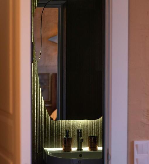 Standard Neljän Hengen Huone, Kyiv Panorama Apartments Near Gulliver