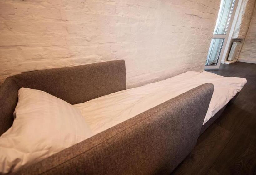 Standard Kolmen Hengen Huone, Kyiv Panorama Apartments Near Gulliver