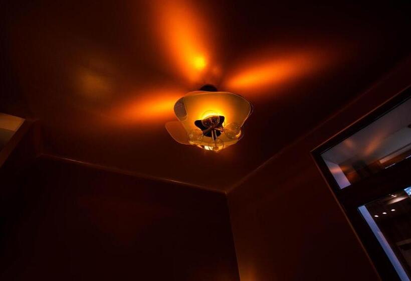 Standard Kolmen Hengen Huone Parveke, Kyiv Panorama Apartments Near Gulliver