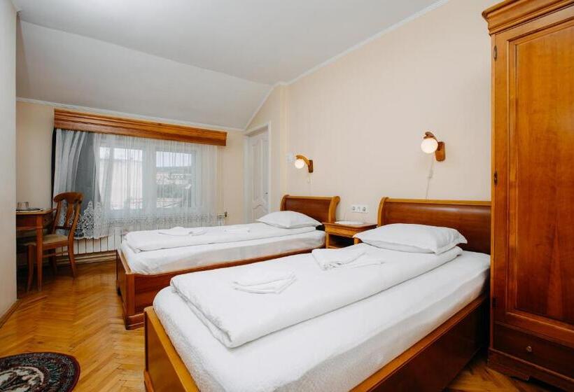 غرفة قياسية, Lilla Panzió