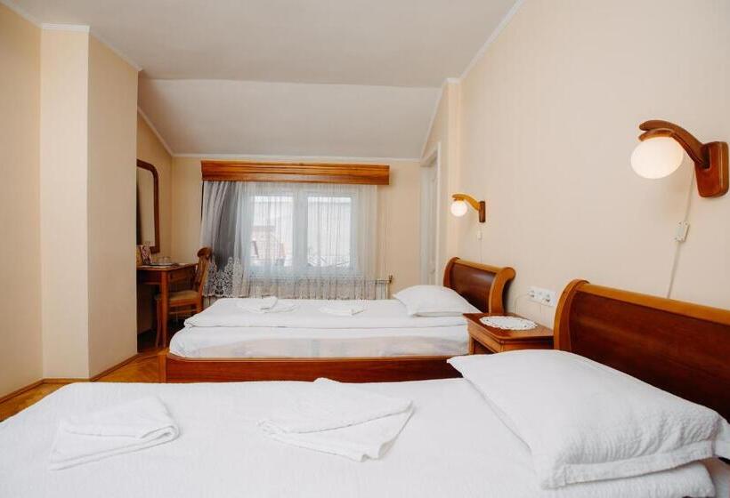 غرفة قياسية, Lilla Panzió