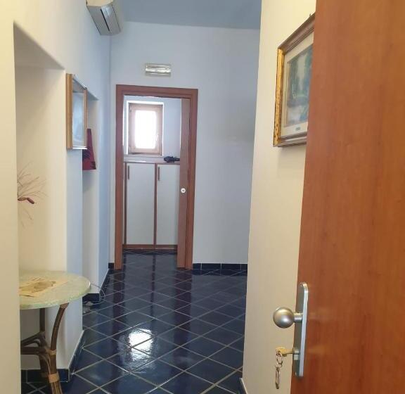 Apartamento 1 Dormitório Vista Mar, Mareluna Ischia