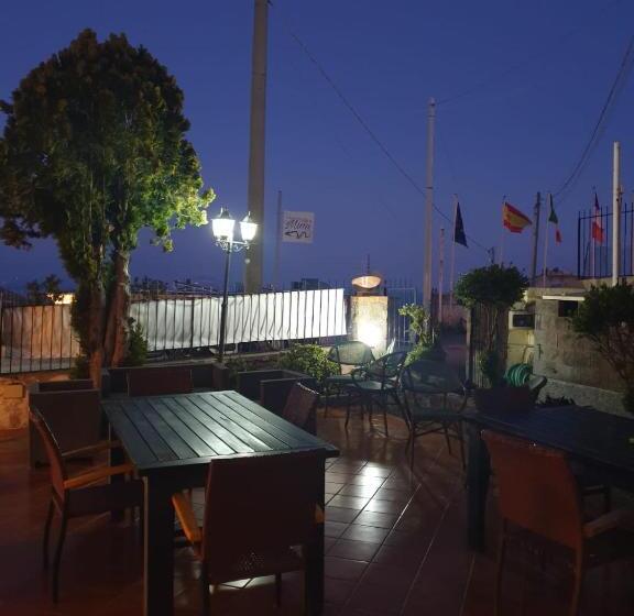 Четырехместный Номер Стандарт, Mareluna Ischia