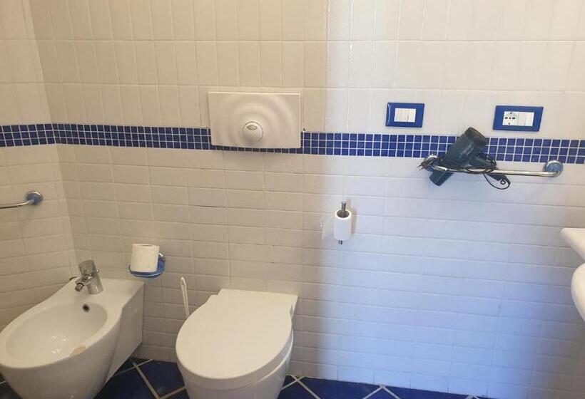 Apartamento 1 Dormitório com Terraço, Mareluna Ischia