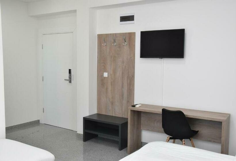 اتاق لوکس, Motel Centar