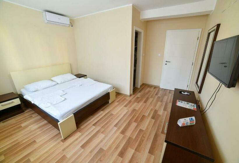 اتاق لوکس, Motel Centar