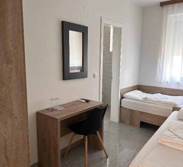 اتاق لوکس, Motel Centar