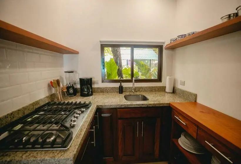 بانگلوی استاندارد, Villas Paraiso Azul